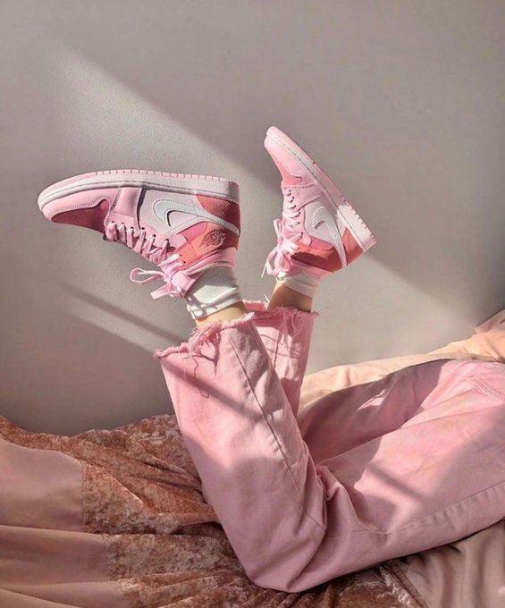Designer Air Jordan 1 Mid" GLAMIgital Pink High Q