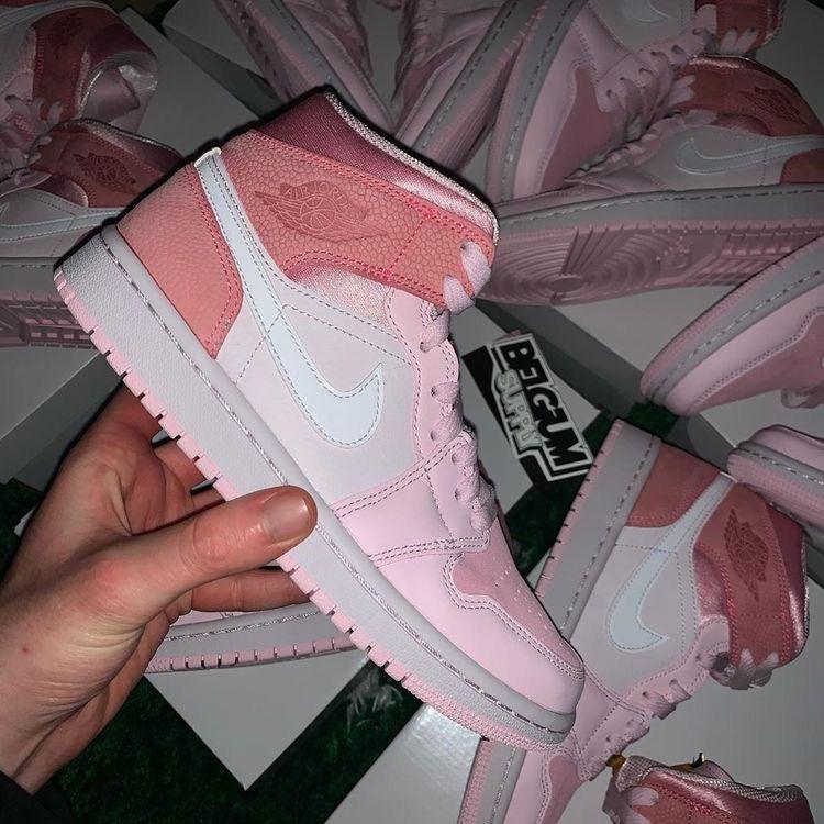 Designer Air Jordan 1 Mid" GLAMIgital Pink High Q
