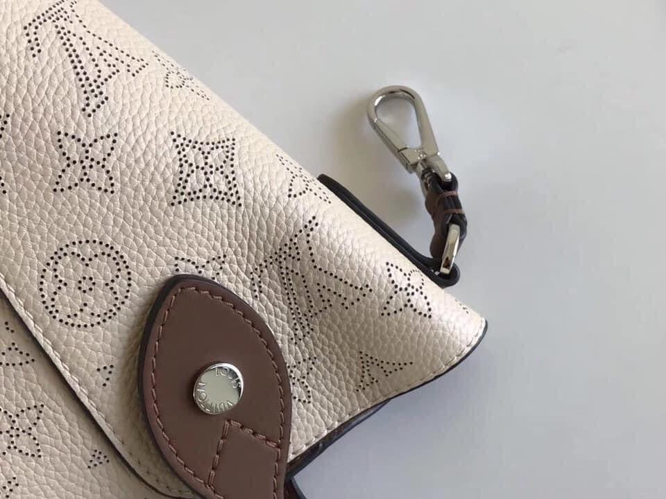 Louis Vuitton Hina PM Bag