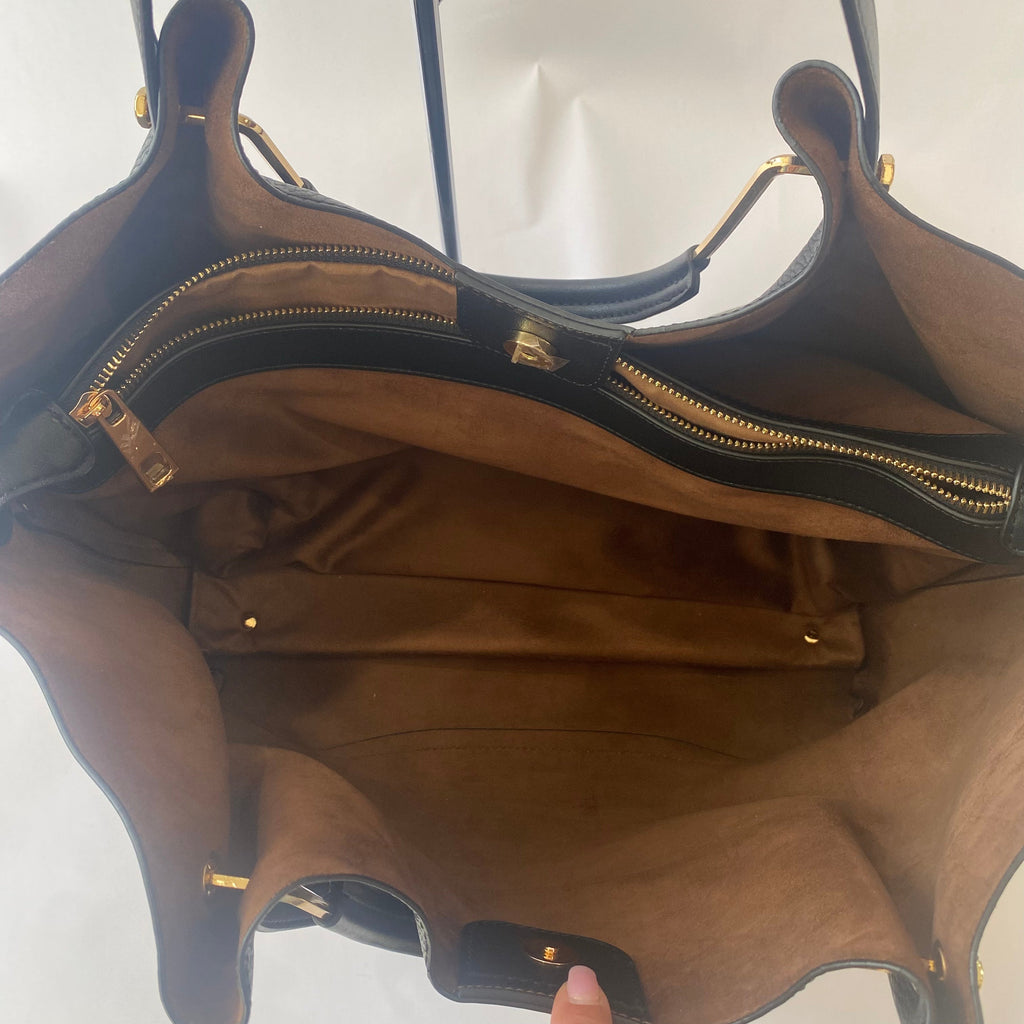 SANDRA ROBERTS SQUARED Leather Black Shoulder Bag