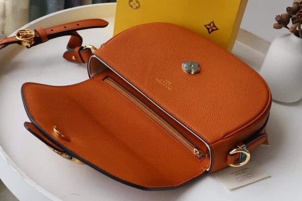 Louis Vuitton Pont 9 Soft PM Bag