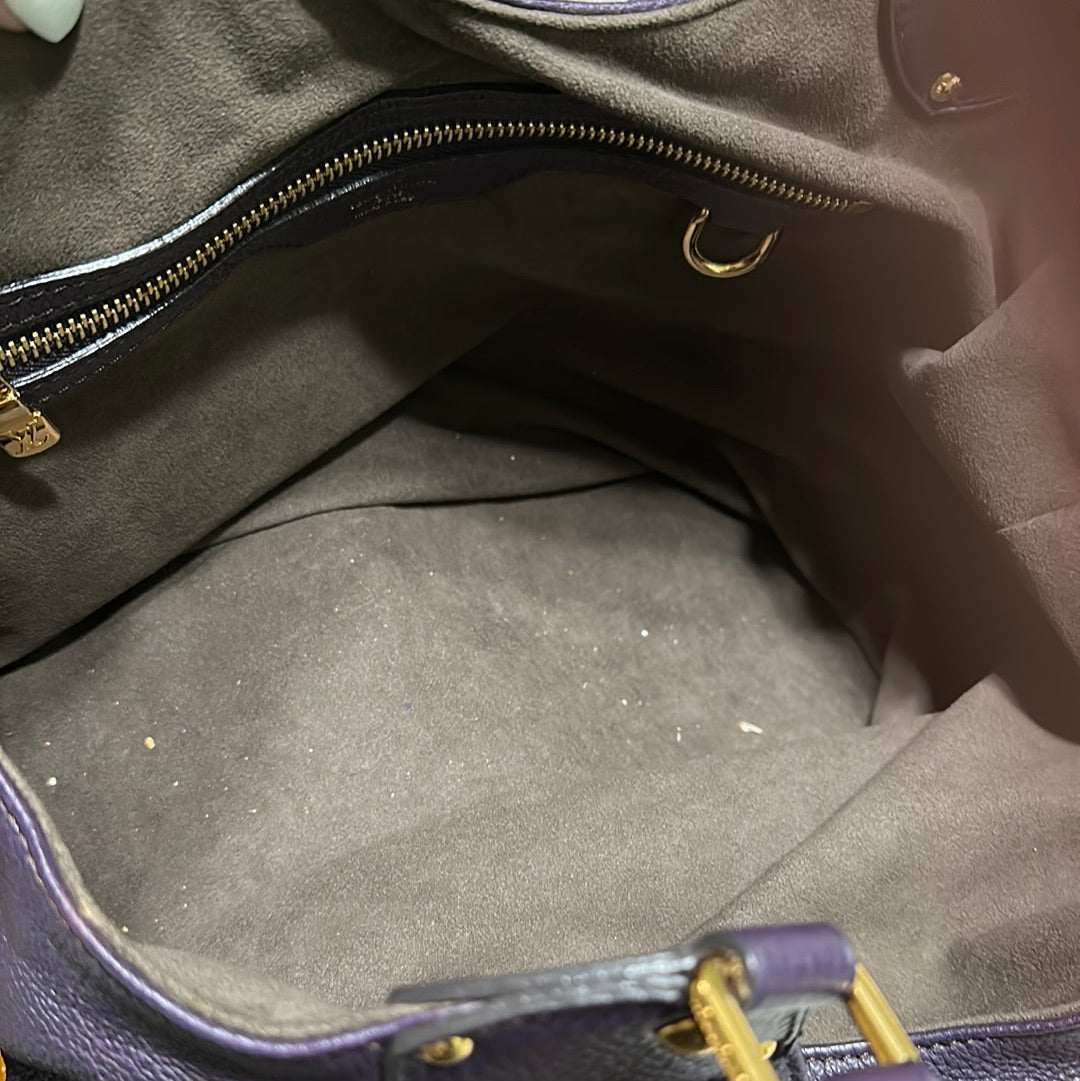 Louis Vuitton Mahina Shoulder Bag