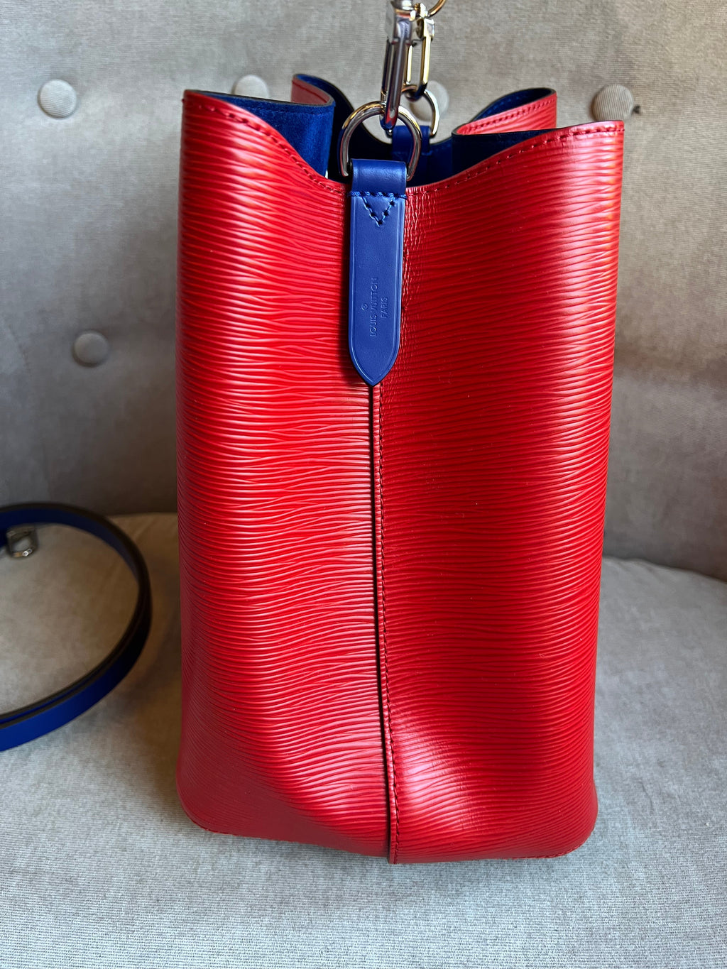 Louis Vuitton Neo Noe Bucket Bag Coquelicot (RRP £1,930)