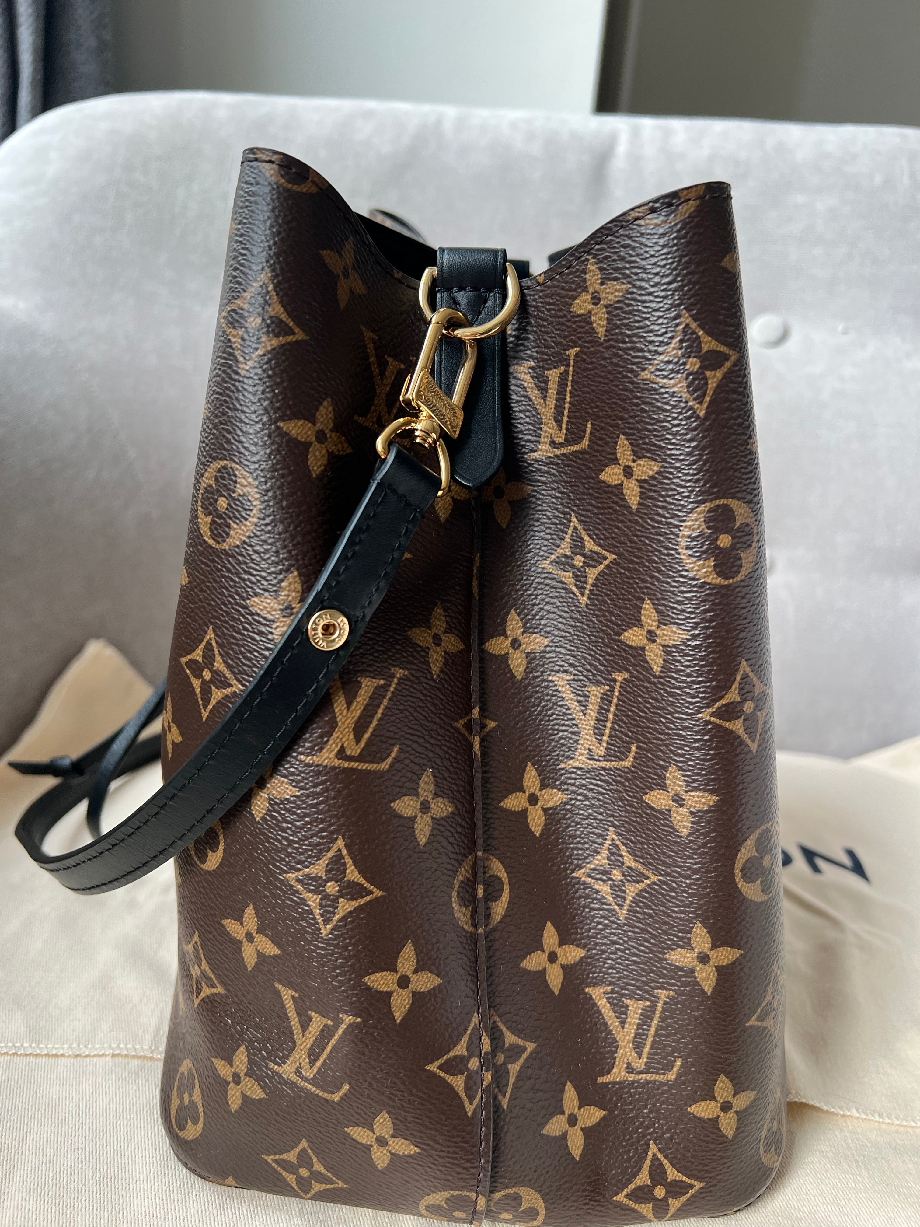 Louis Vuitton Neo Noe Monogram and Black (RRP £1,560)