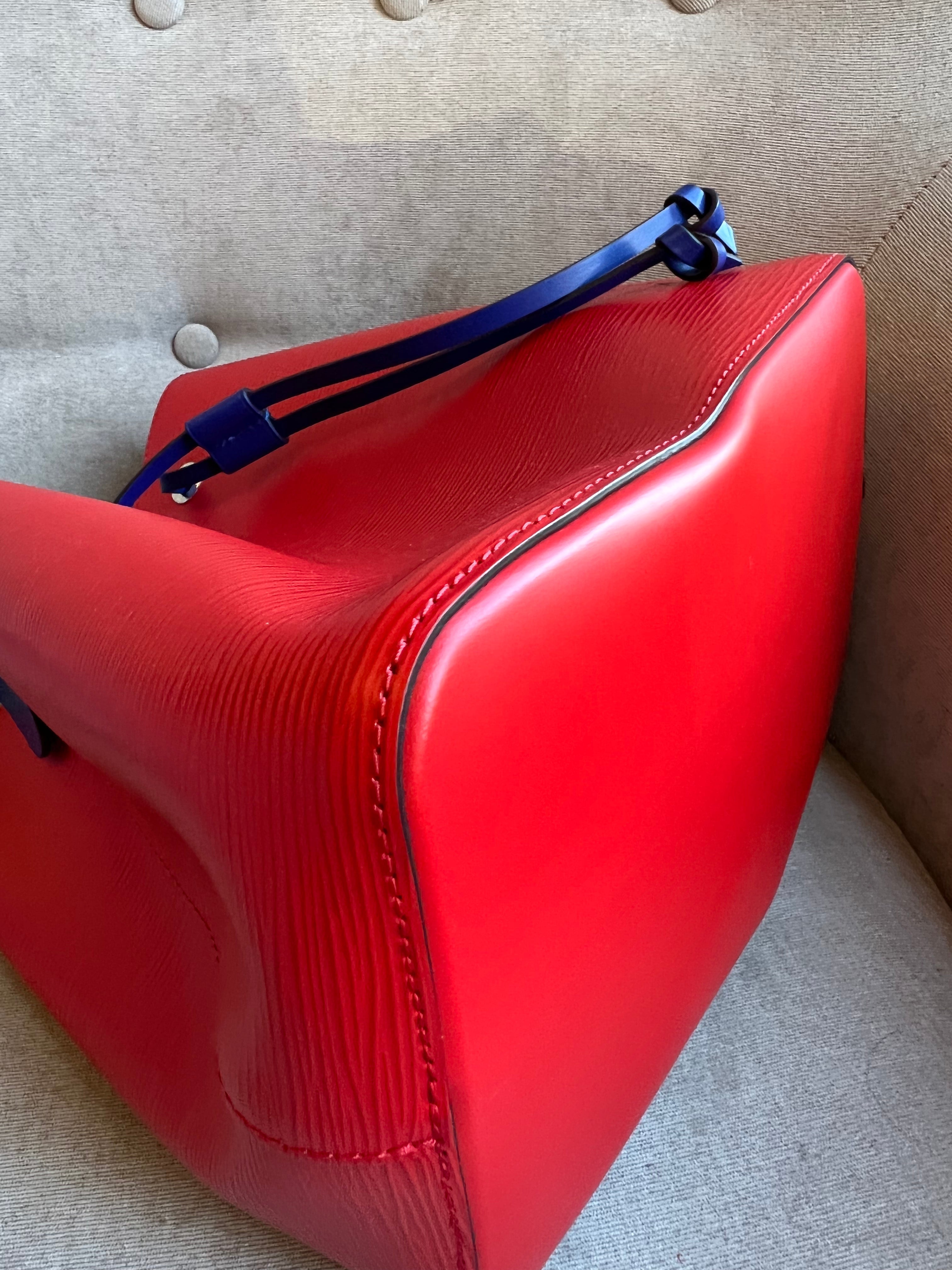 Louis Vuitton Neo Noe Bucket Bag Coquelicot (RRP £1,930)