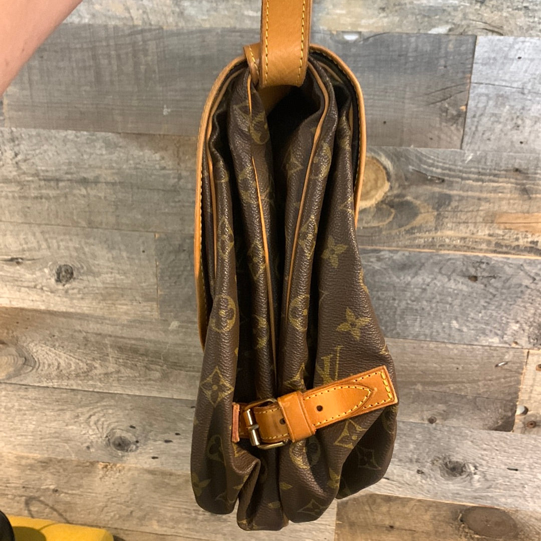 Louis Vuitton Monogram Saumur 30 Bag