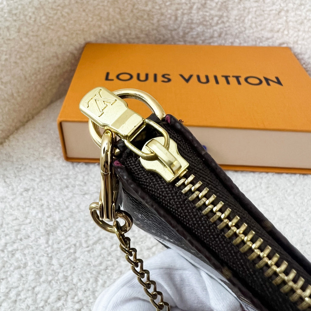 LV Mini Pochette Accessoires in Christmas 2019 Animation