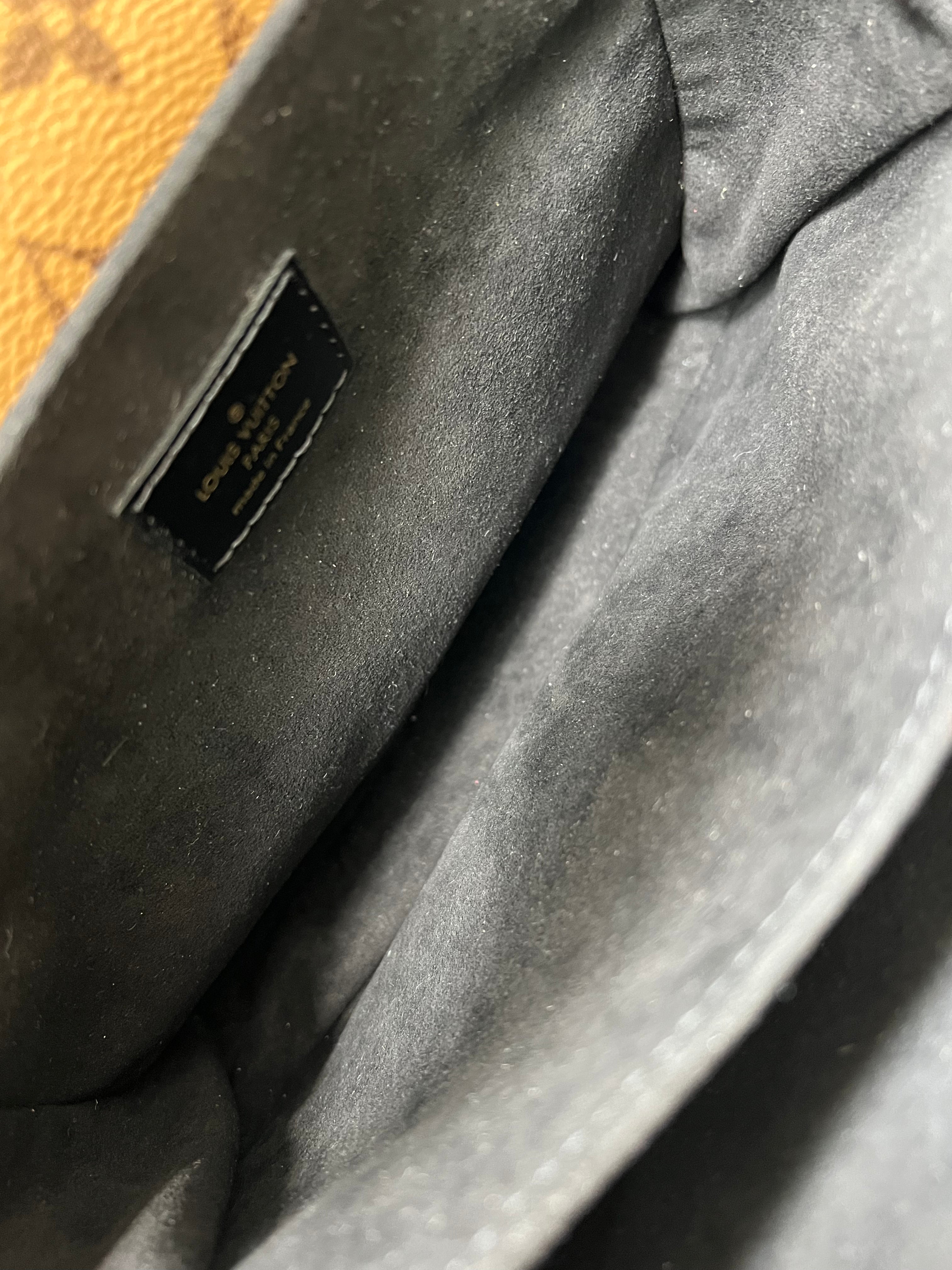 Louis Vuitton Pochette Metis Reverse Monogram (RRP £1,970)