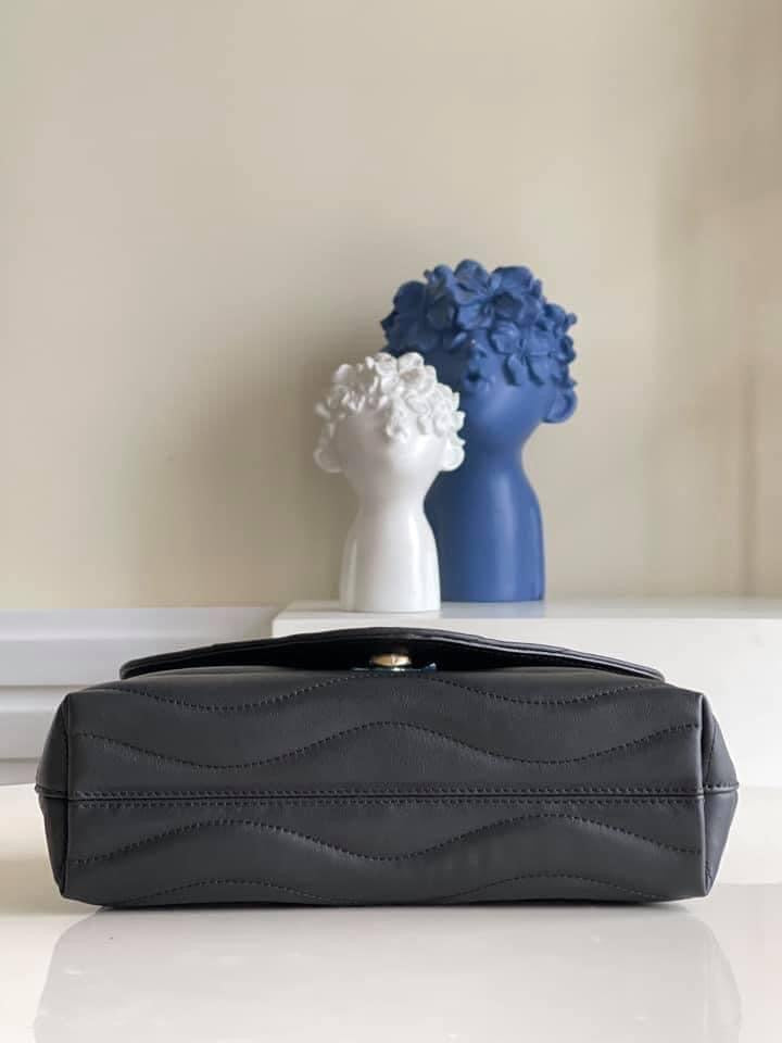 Louis Vuitton New Wave Chain Bag