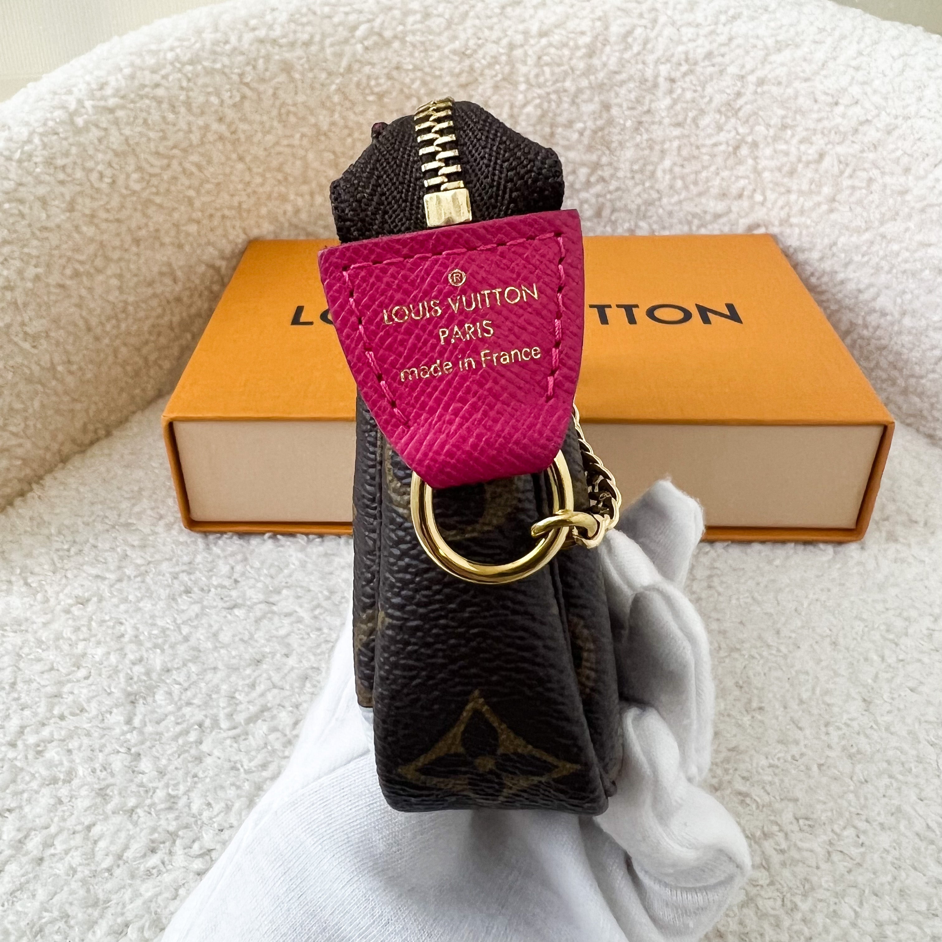 LV Mini Pochette Accessoires in Christmas 2019 Animation