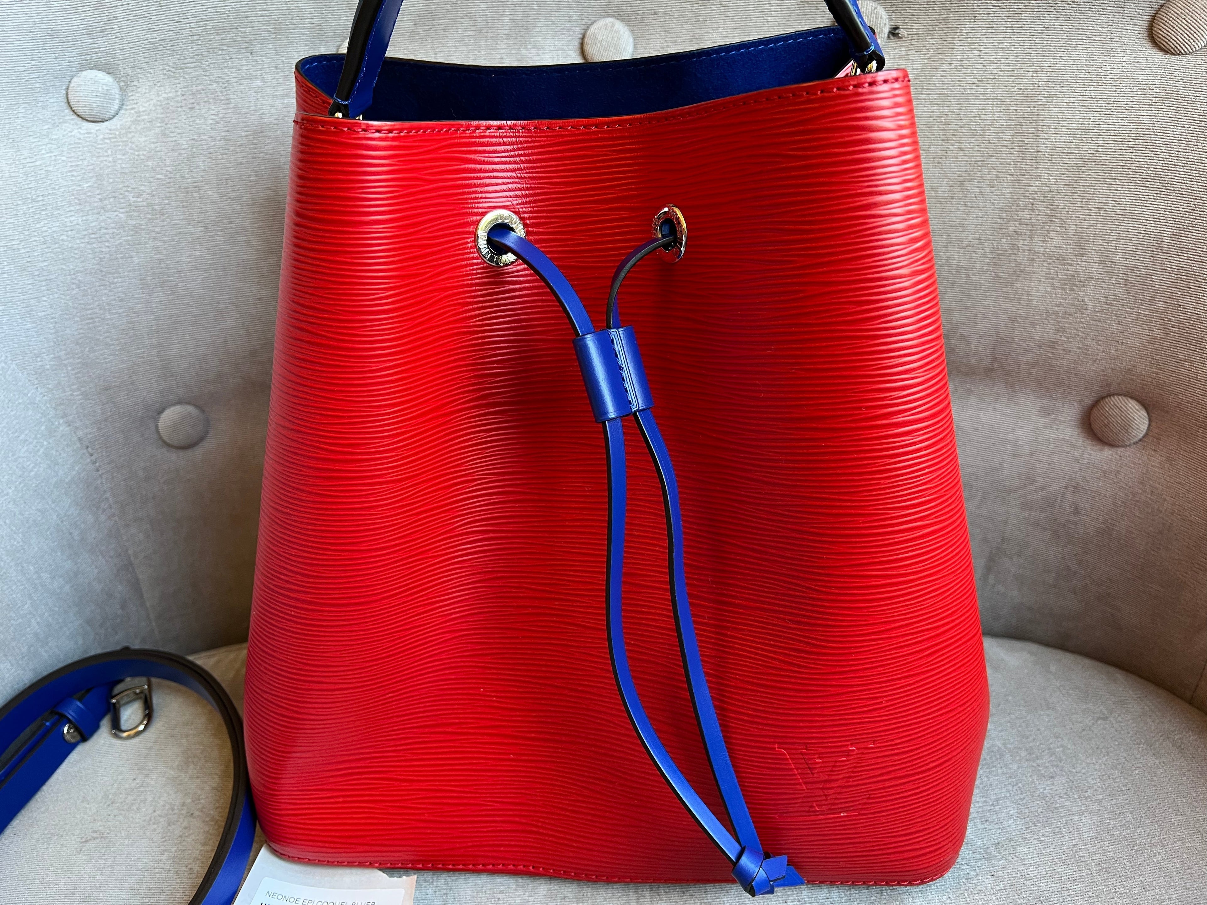 Louis Vuitton Neo Noe Bucket Bag Coquelicot (RRP £1,930)