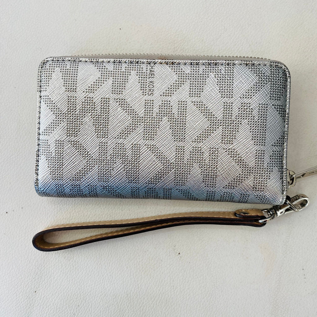 MICHAEL KORS Wristlet Wallet Silver Metallic