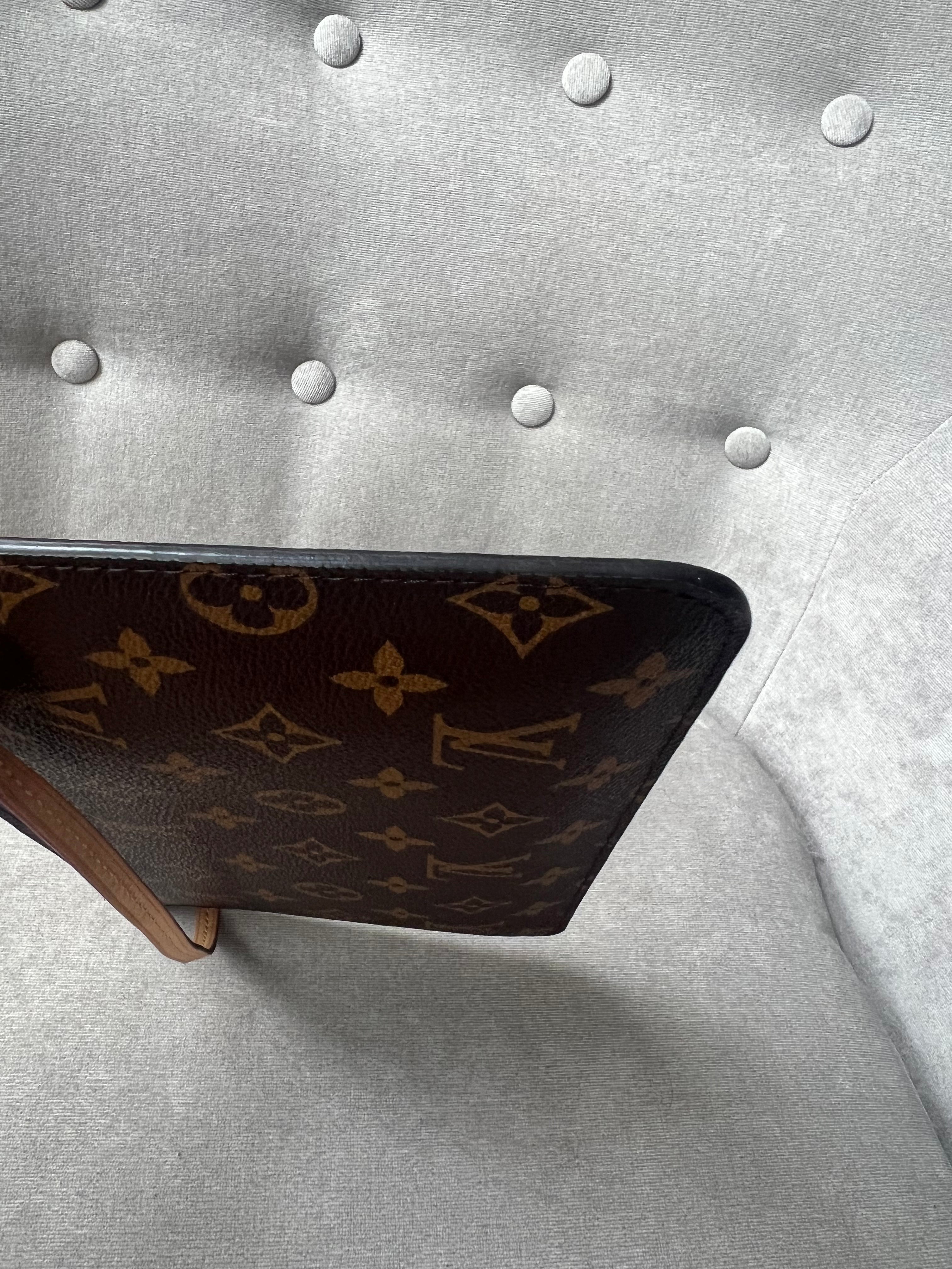 Louis Vuitton Pouch (from Neverfull MM) in Monogram