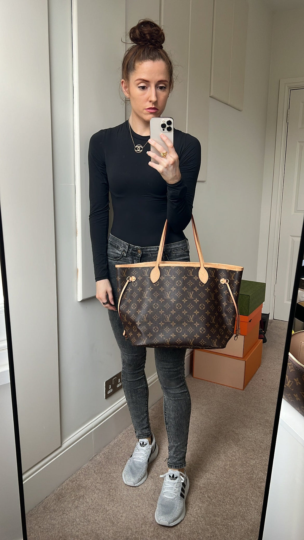 Louis Vuitton Neverfull MM Monogram Red (RRP £1,410)