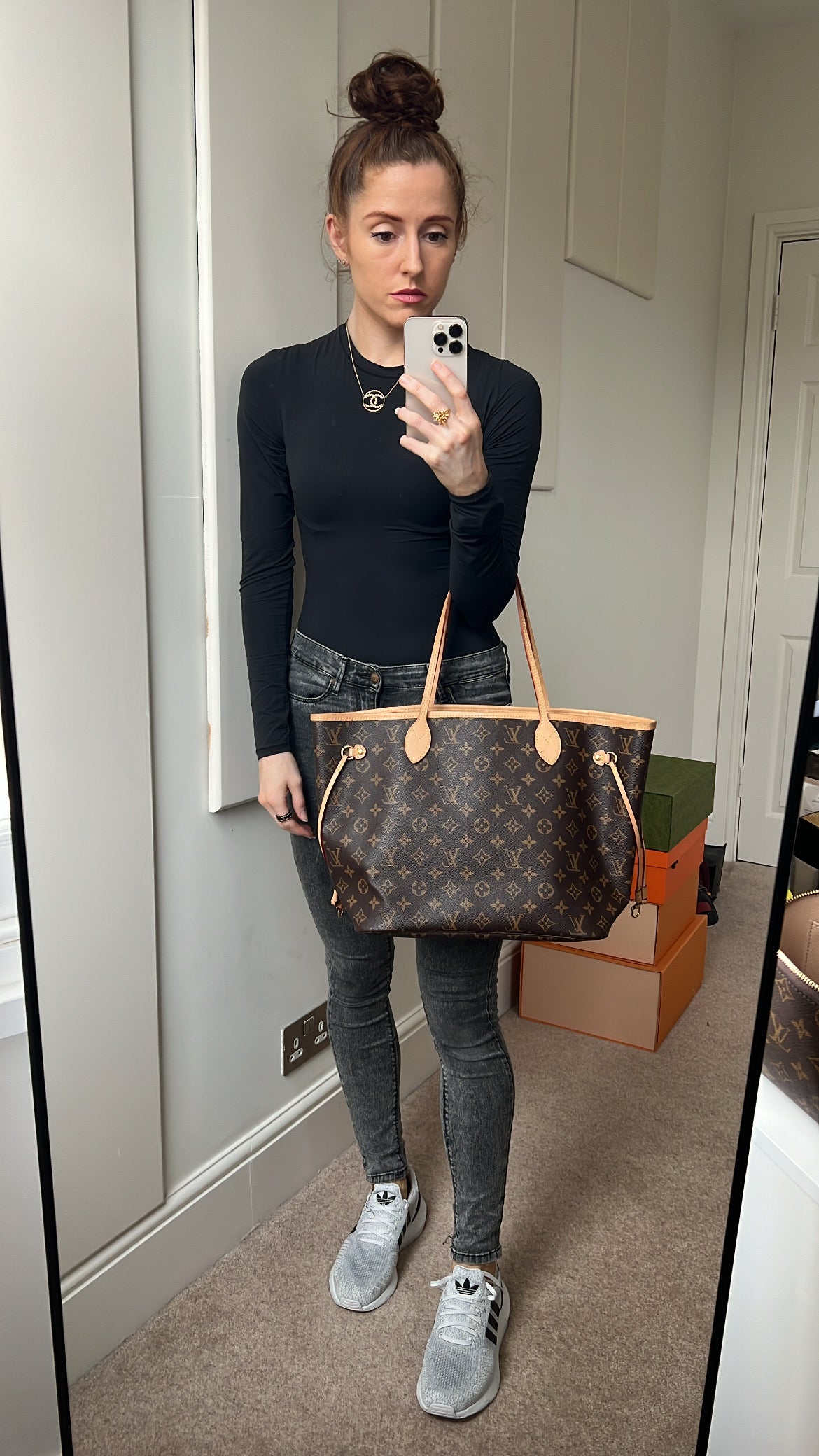 Louis Vuitton Neverfull MM Monogram Red (RRP £1,410)