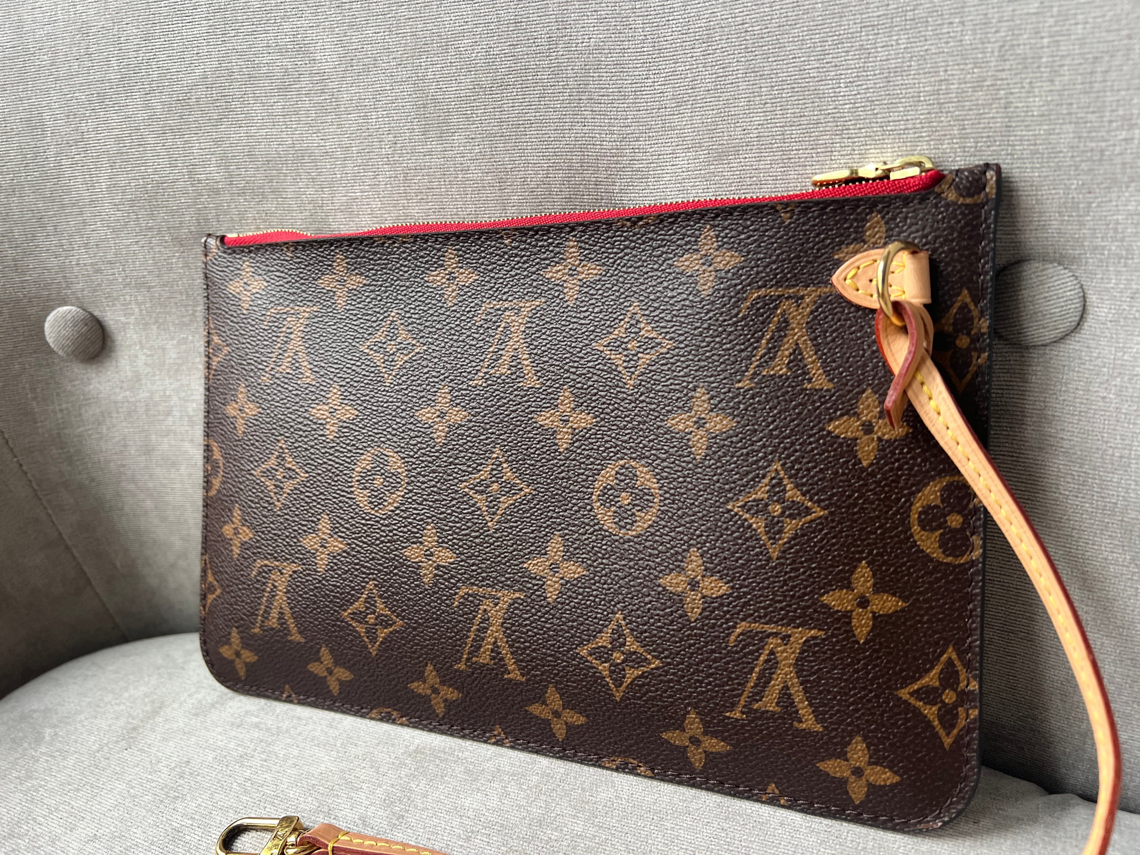 Louis Vuitton Pouch (from Neverfull MM) in Monogram