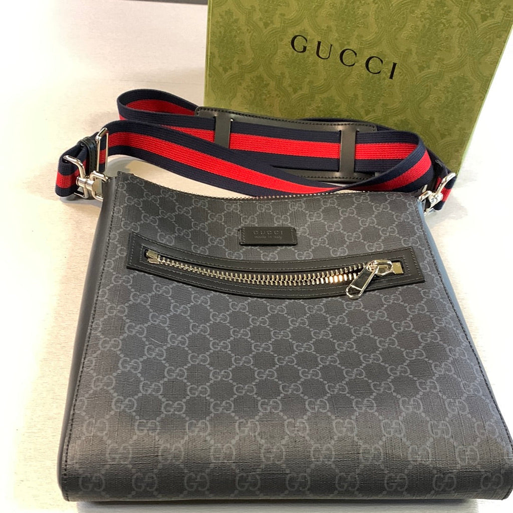 Gucci GG Supreme Messenger Bag
