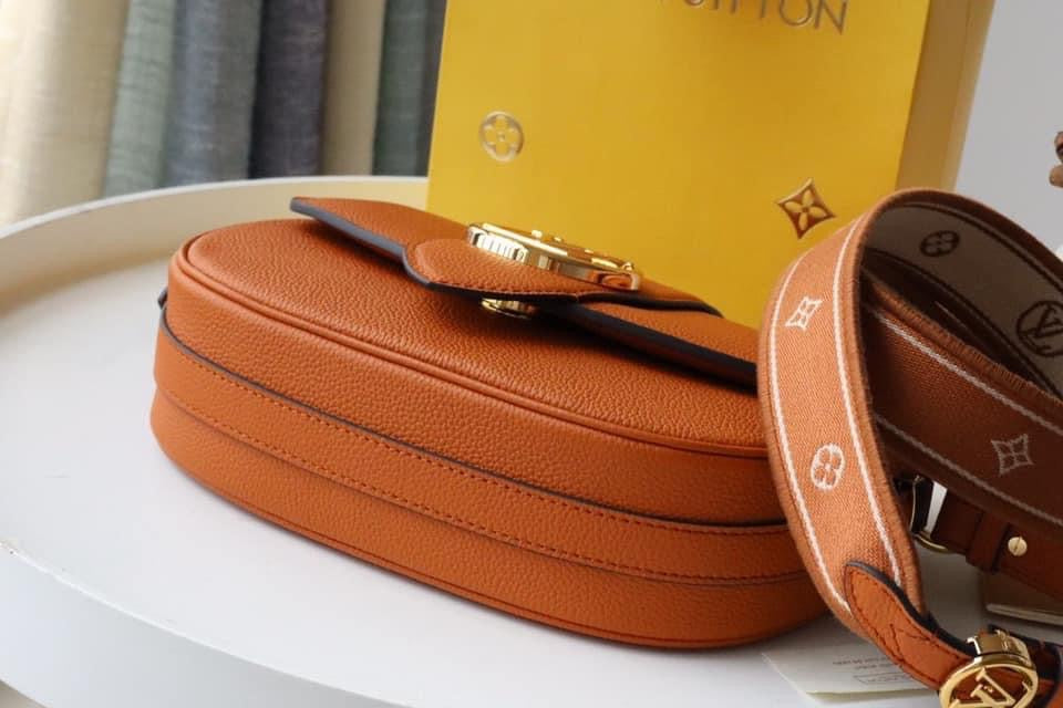 Louis Vuitton Pont 9 Soft PM Bag