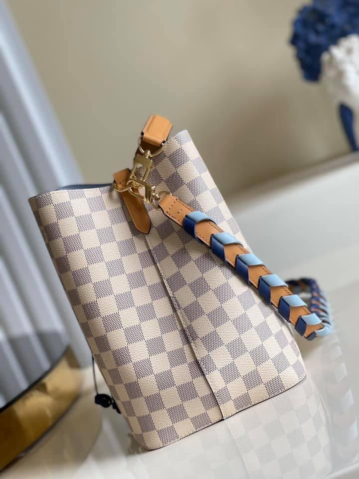 Louis Vuitton NeoNeo MM Bag