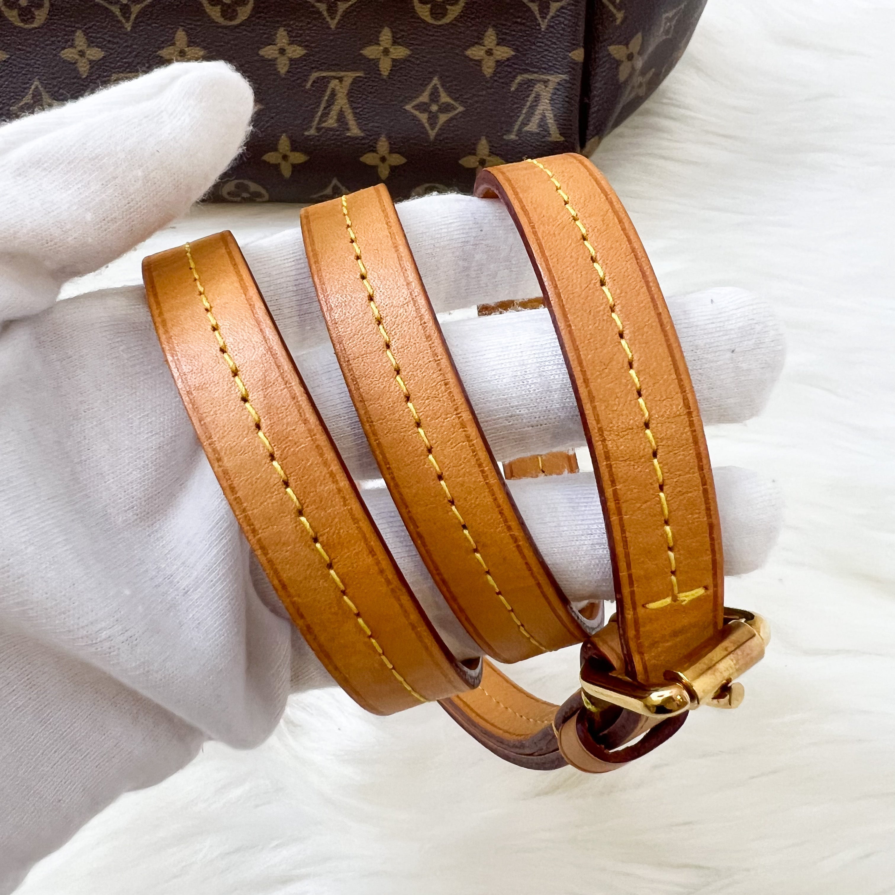 LV Turenne MM in Monogram GHW