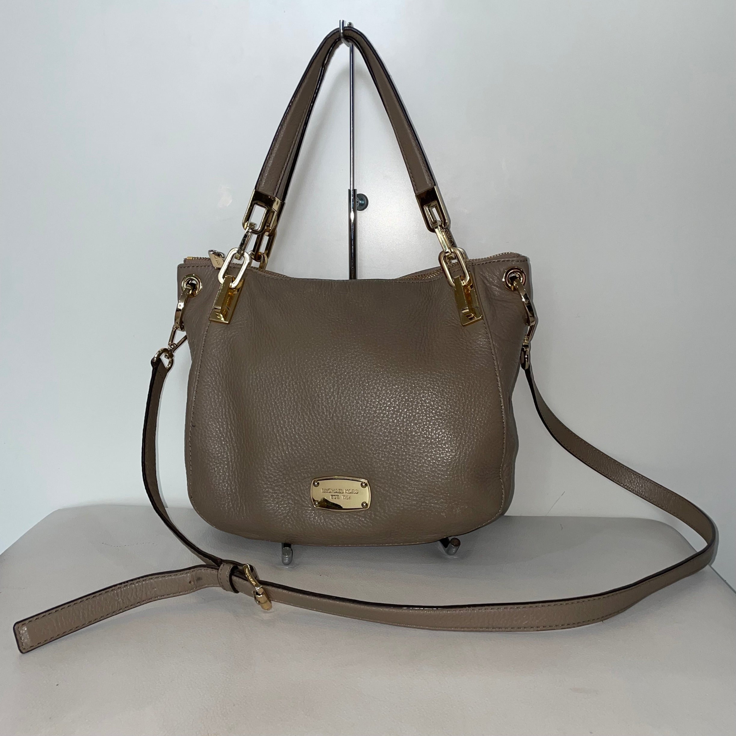 MICHAEL KORS Dune Beige Brooke Medium Leather Shoulder Tote Bag