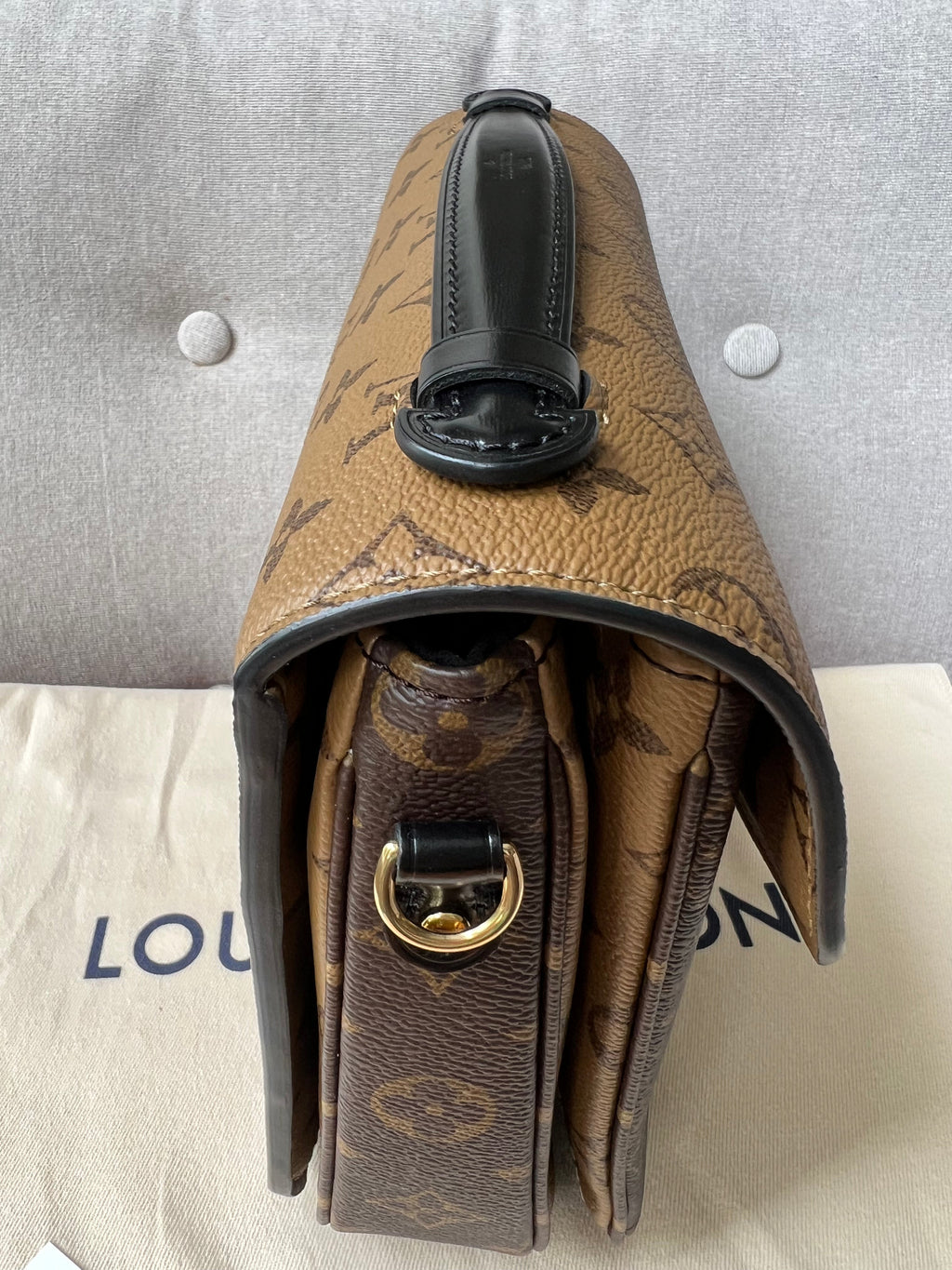 Louis Vuitton Pochette Metis Reverse Monogram (RRP £1,970)