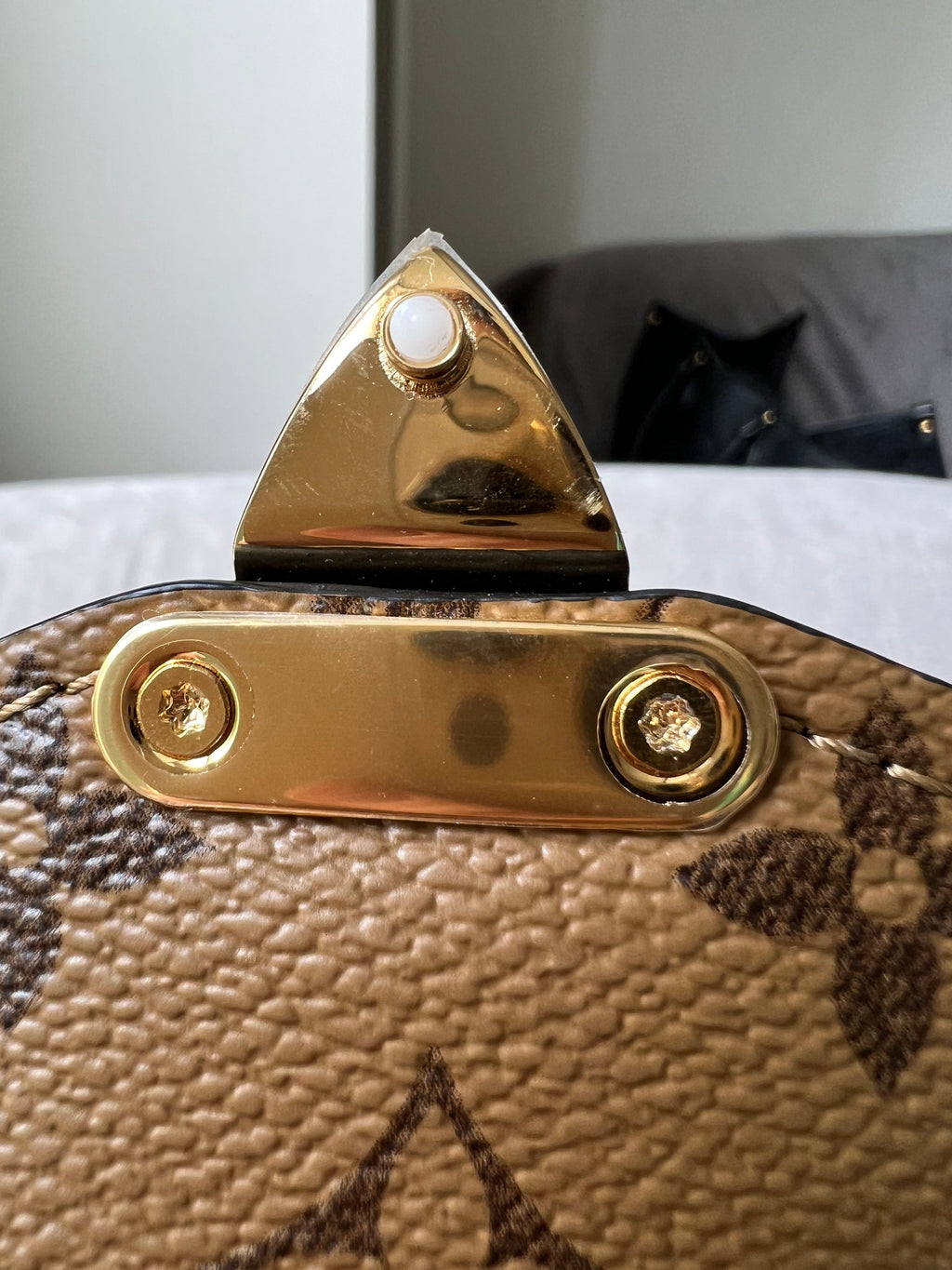 Louis Vuitton Pochette Metis Reverse Monogram (RRP £1,970)