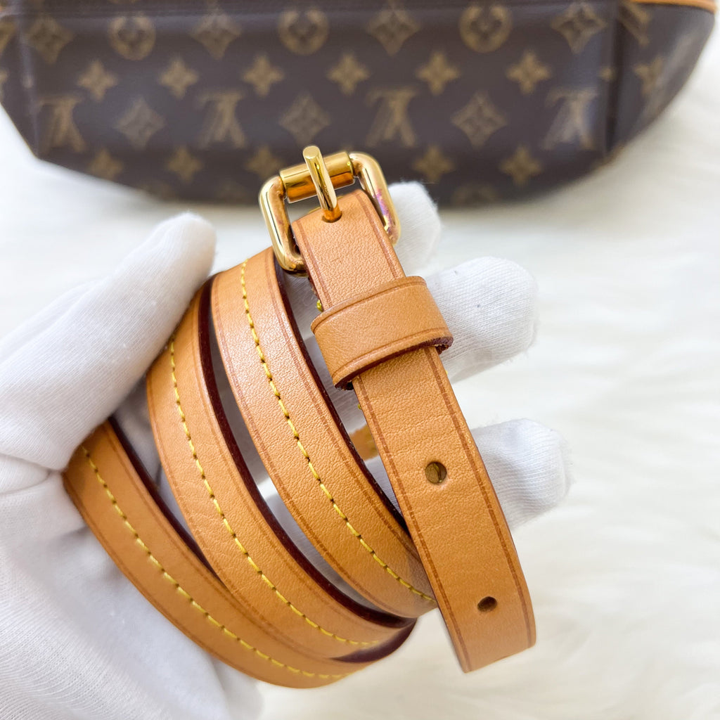 LV Turenne MM in Monogram GHW