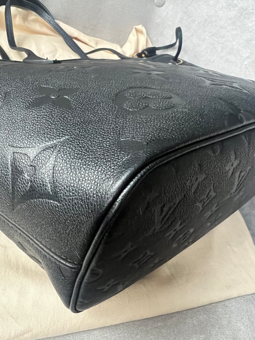 Louis Vuitton Neverfull MM Black Empreinte (RRP £1,940)