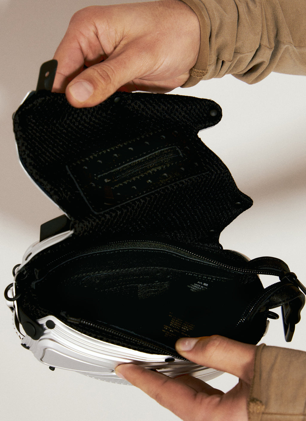 Innerraum Men I02 Shoulder Bag