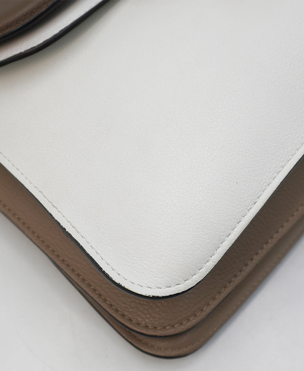 Medium Pierce Bag Brown, White