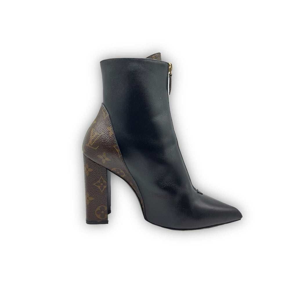 Louis Vuitton Matchmake Ankle Boots in Black 37