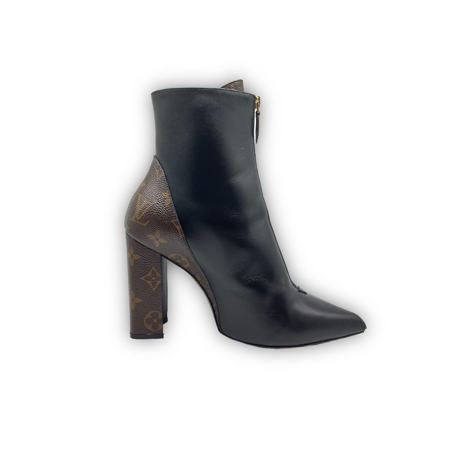 Louis Vuitton Matchmake Ankle Boots in Black 37