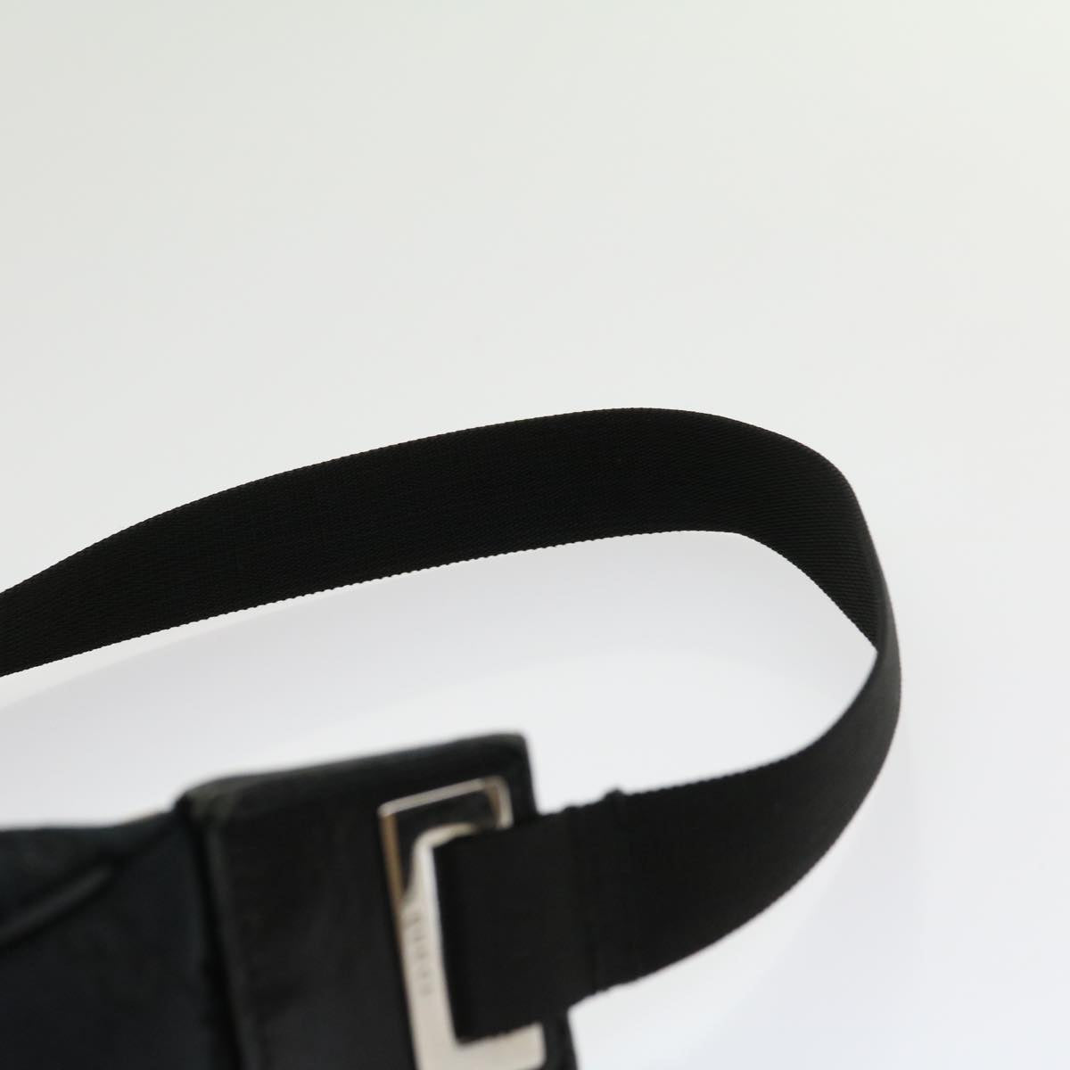 GUCCI GG Canvas Shoulder Bag Black ki2082