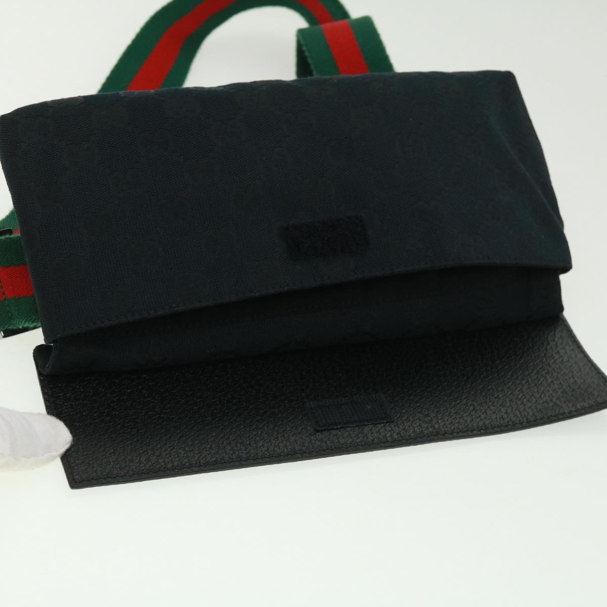 GUCCI GG Canvas Shoulder Bag Black ki2481