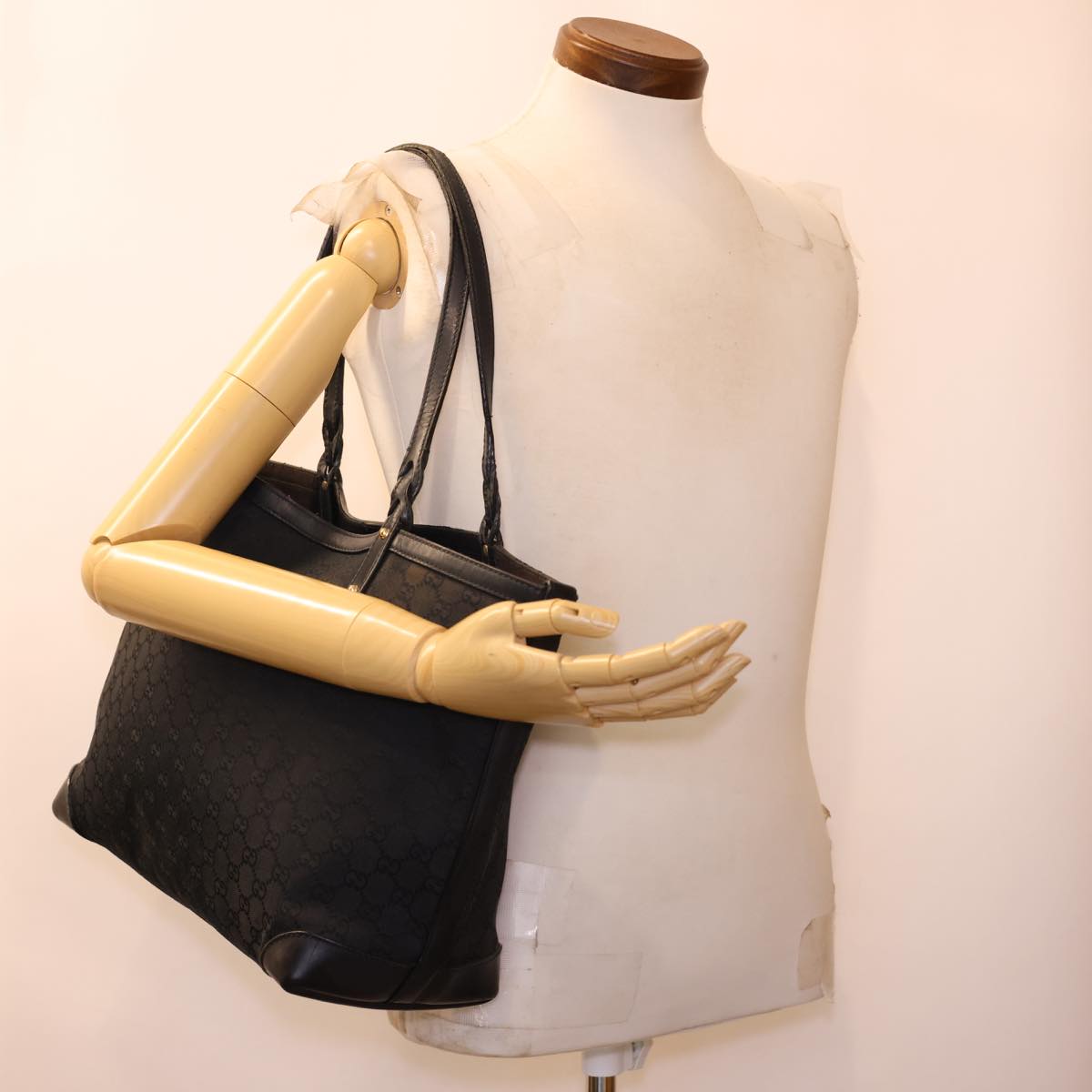 GUCCI GG Canvas Tote Bag Black 247209 ki2823
