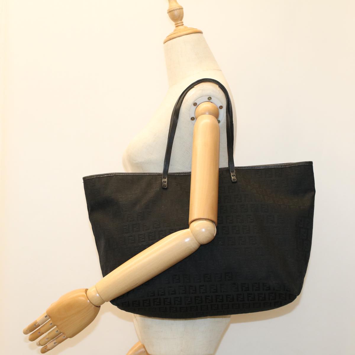 FENDI Zucchino Canvas Tote Bag Nylon Black ki3375