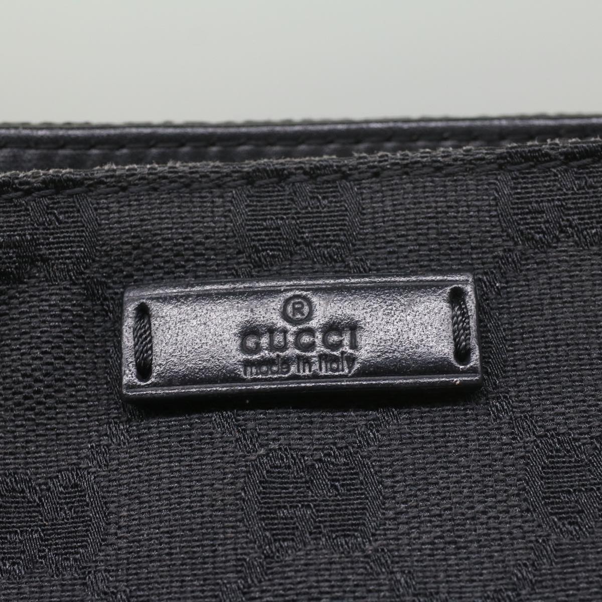 GUCCI GG Canvas Pouch Black 106644 ki3587