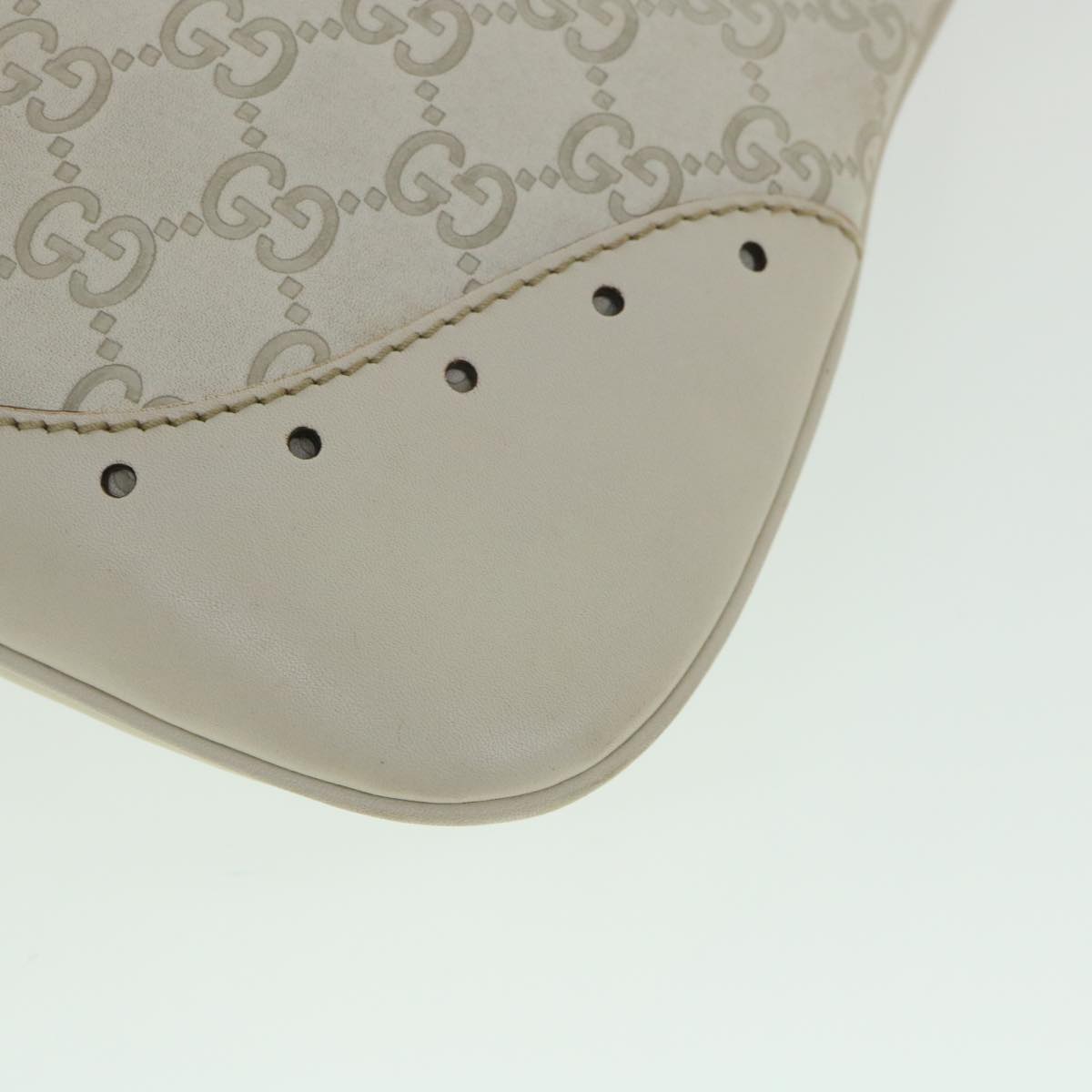 GUCCI GG Canvas Guccissima Shoulder Bag White 145781 ki3634