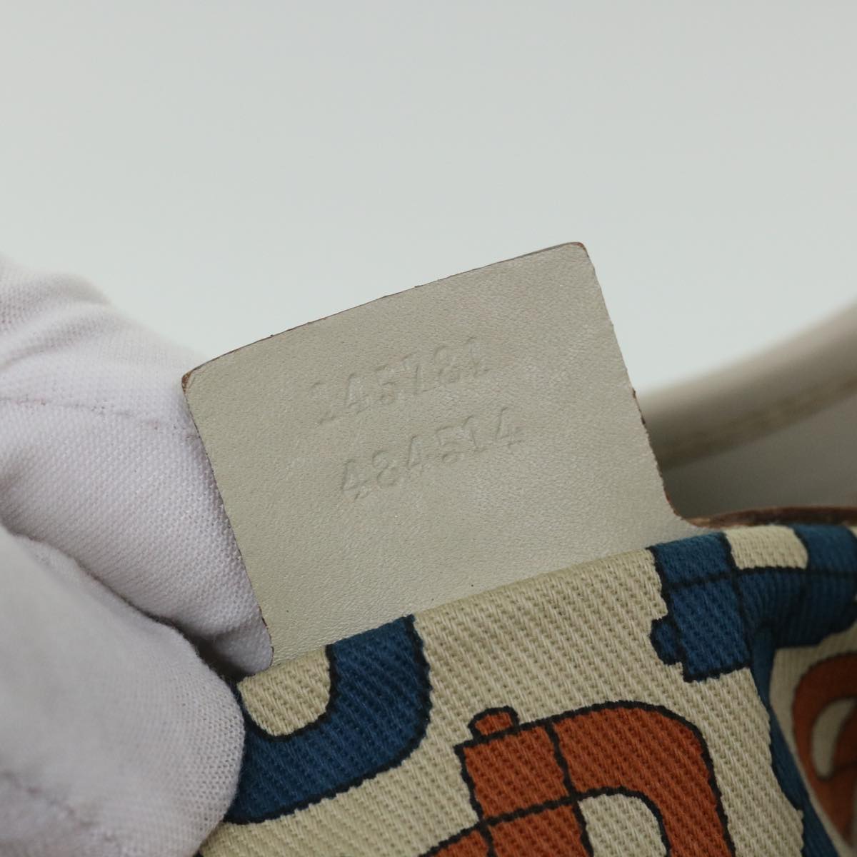 GUCCI GG Canvas Guccissima Shoulder Bag White 145781 ki3634