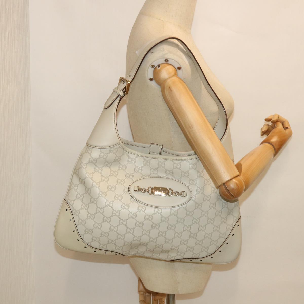 GUCCI GG Canvas Guccissima Shoulder Bag White 145781 ki3634