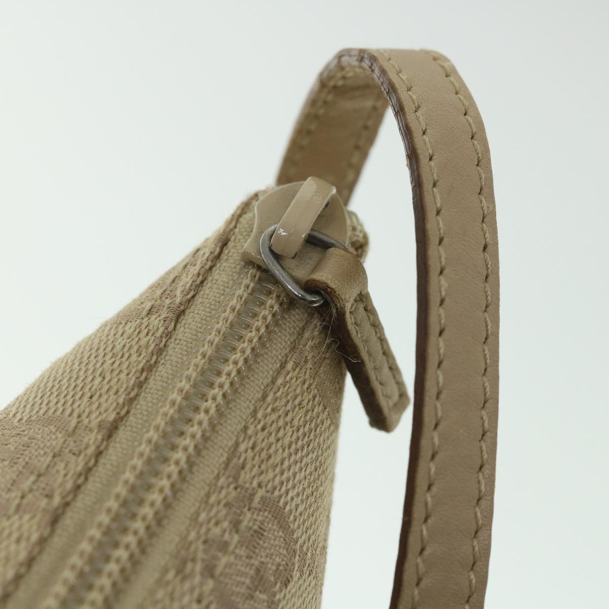 GUCCI GG Canvas Accessory Pouch Beige 07198 ki3636