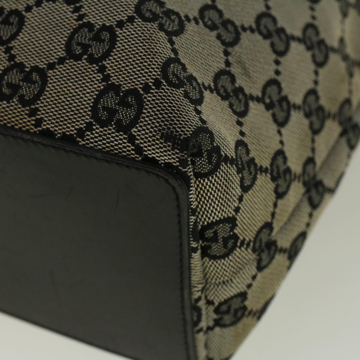 GUCCI GG Canvas Tote Bag Beige Black 002 1099 ki3672
