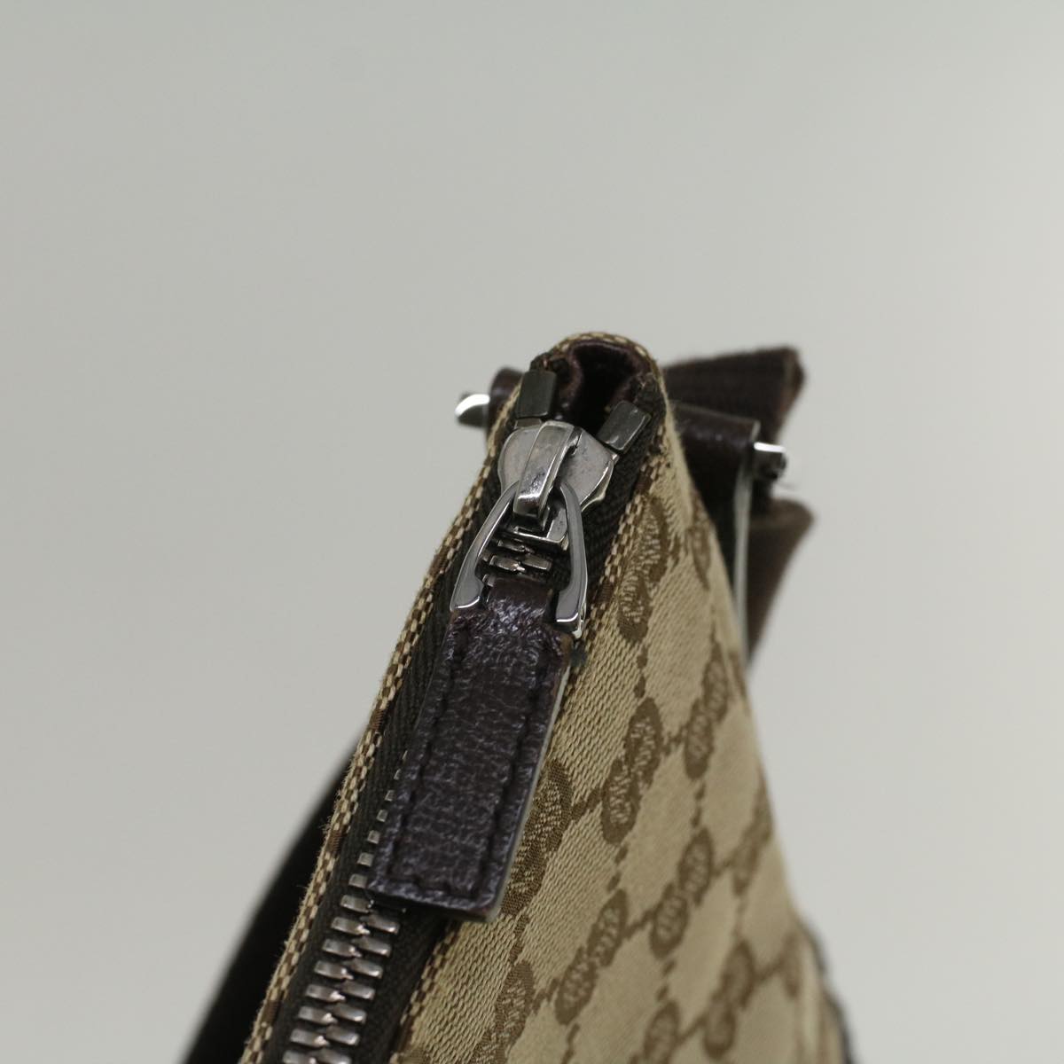 GUCCI GG Canvas Shoulder Bag Beige 114273 ki3683
