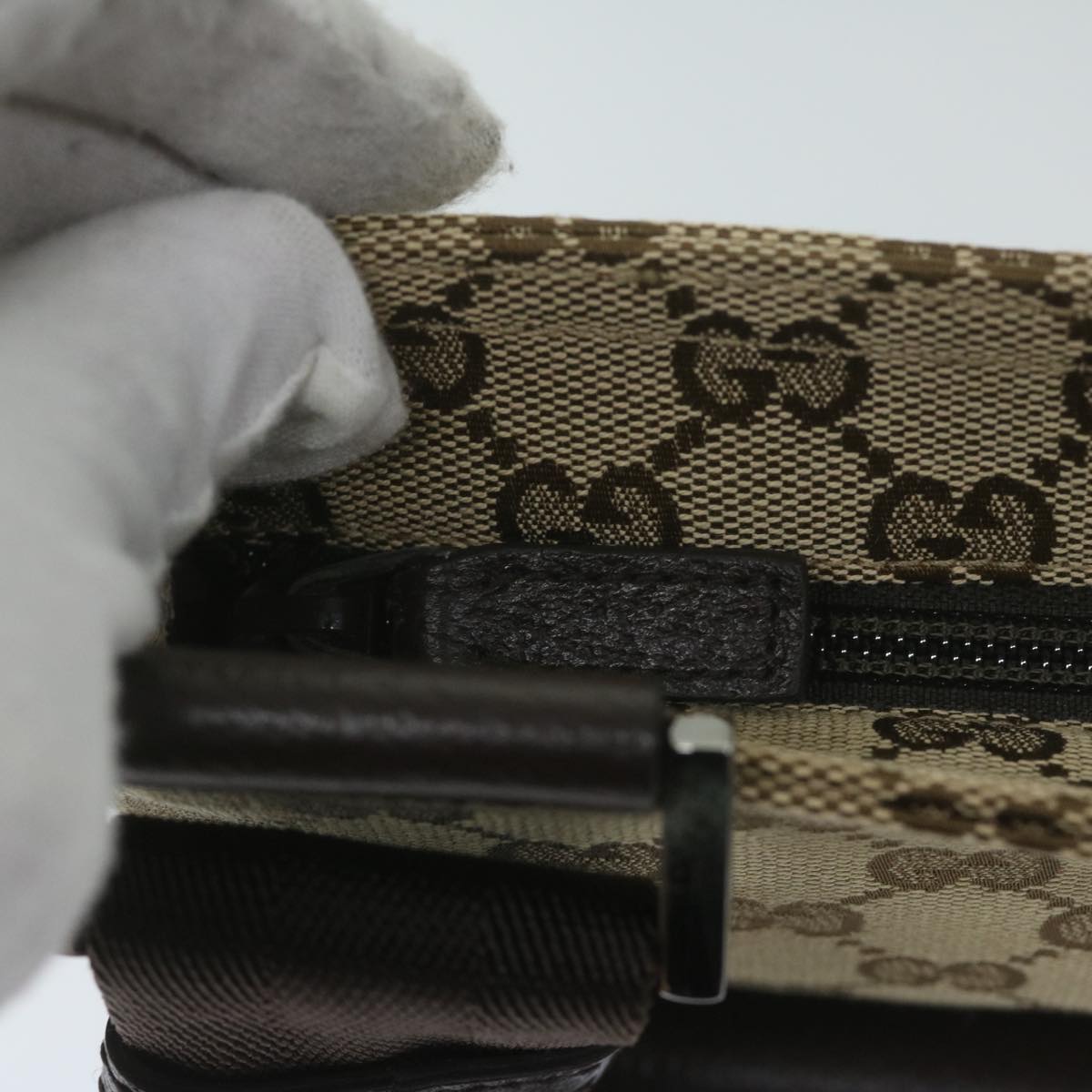 GUCCI GG Canvas Shoulder Bag Beige 256100 ki3818