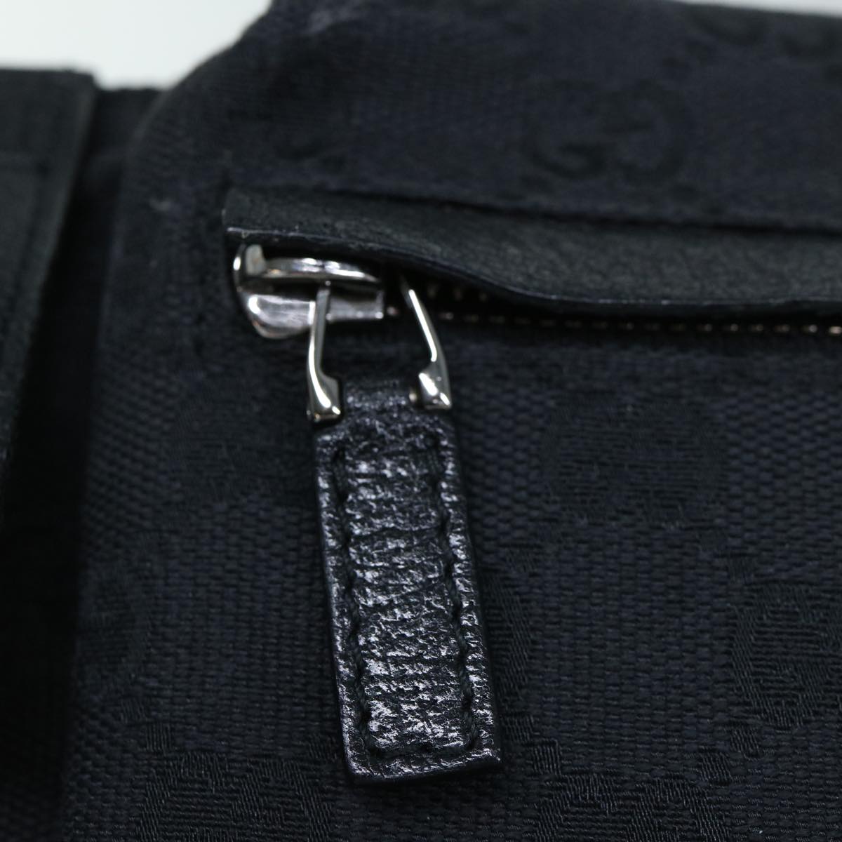 GUCCI GG Canvas Waist bag Black 28566 ki3828