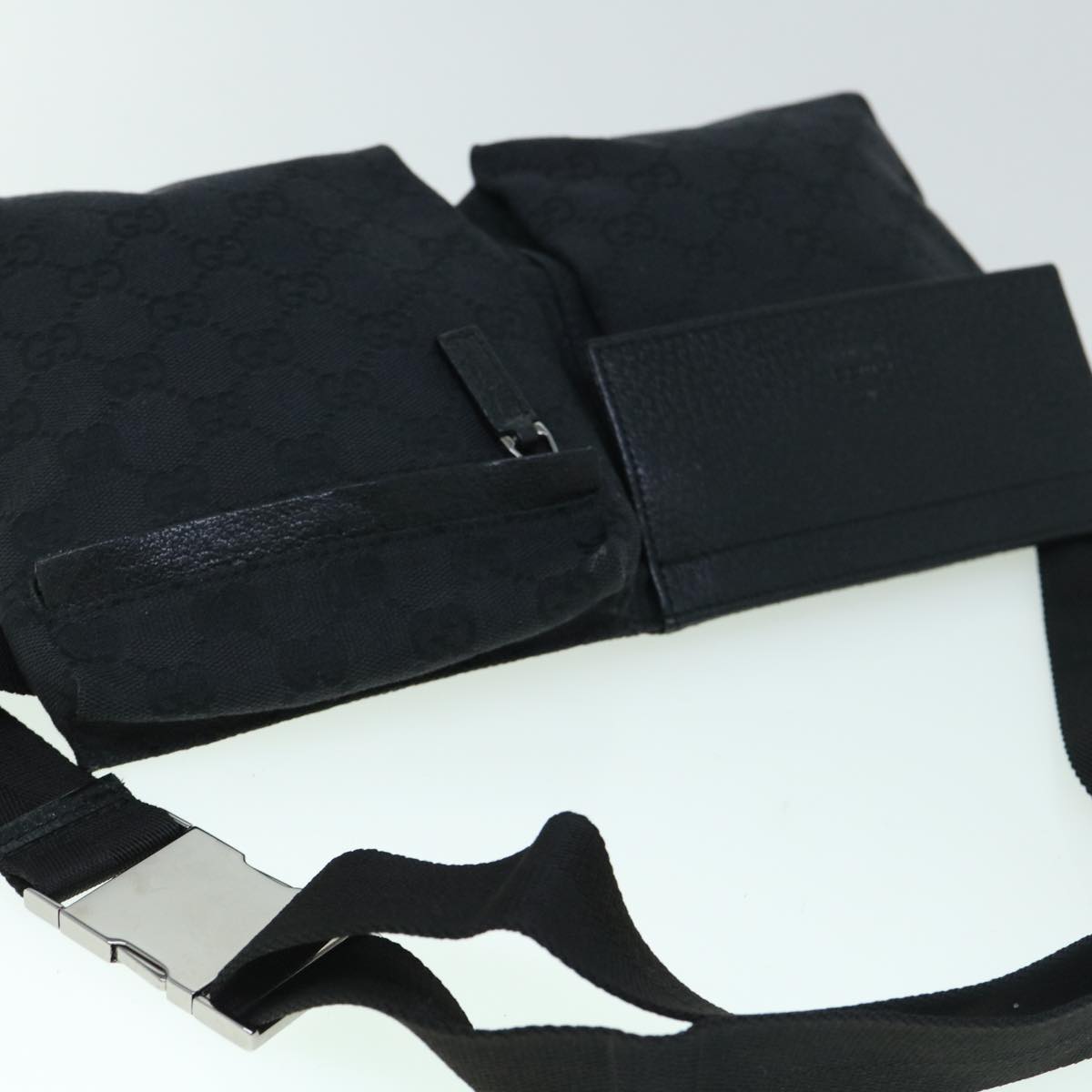 GUCCI GG Canvas Waist bag Black 28566 ki3828