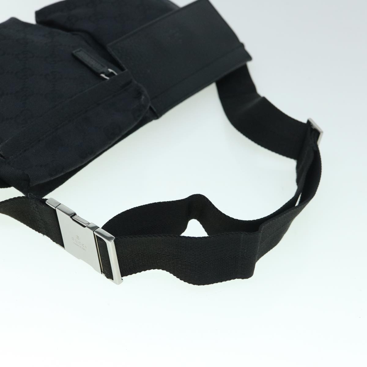GUCCI GG Canvas Waist bag Black 28566 ki3828