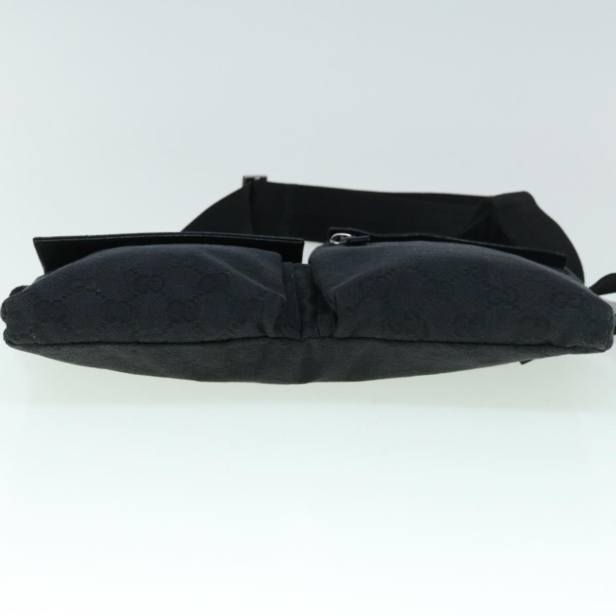GUCCI GG Canvas Waist bag Black 28566 ki3828