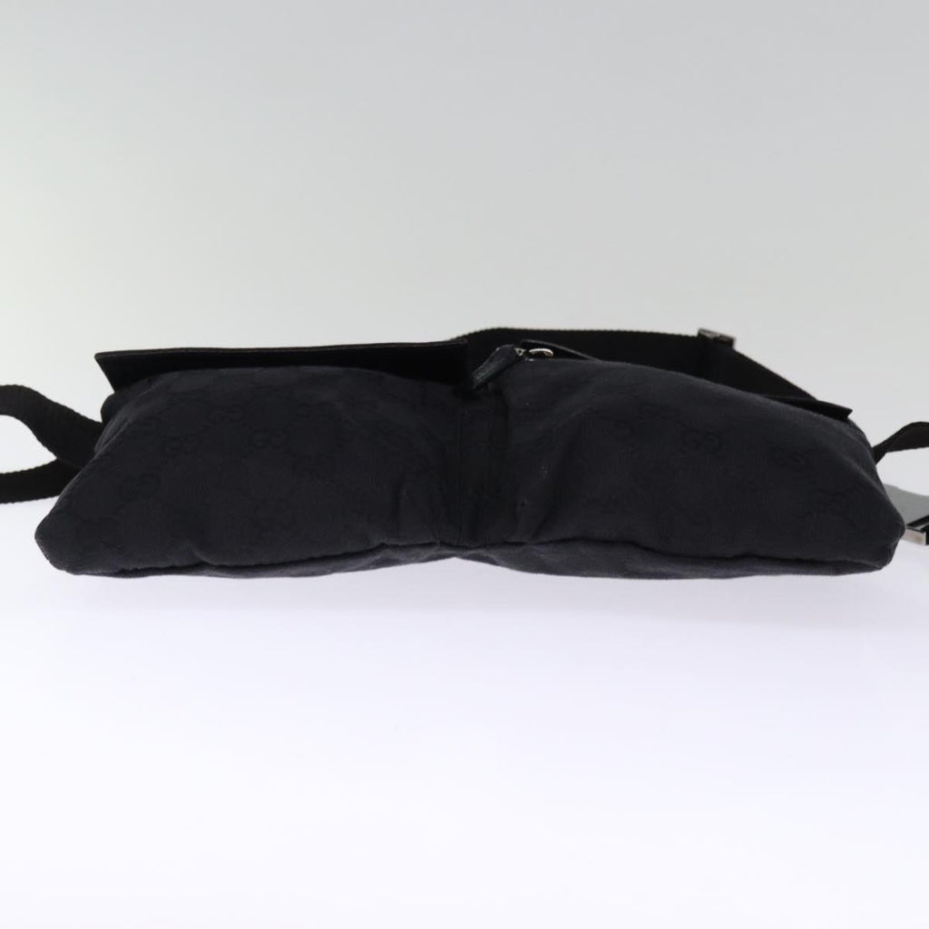 GUCCI GG Canvas Waist bag Black ki4520